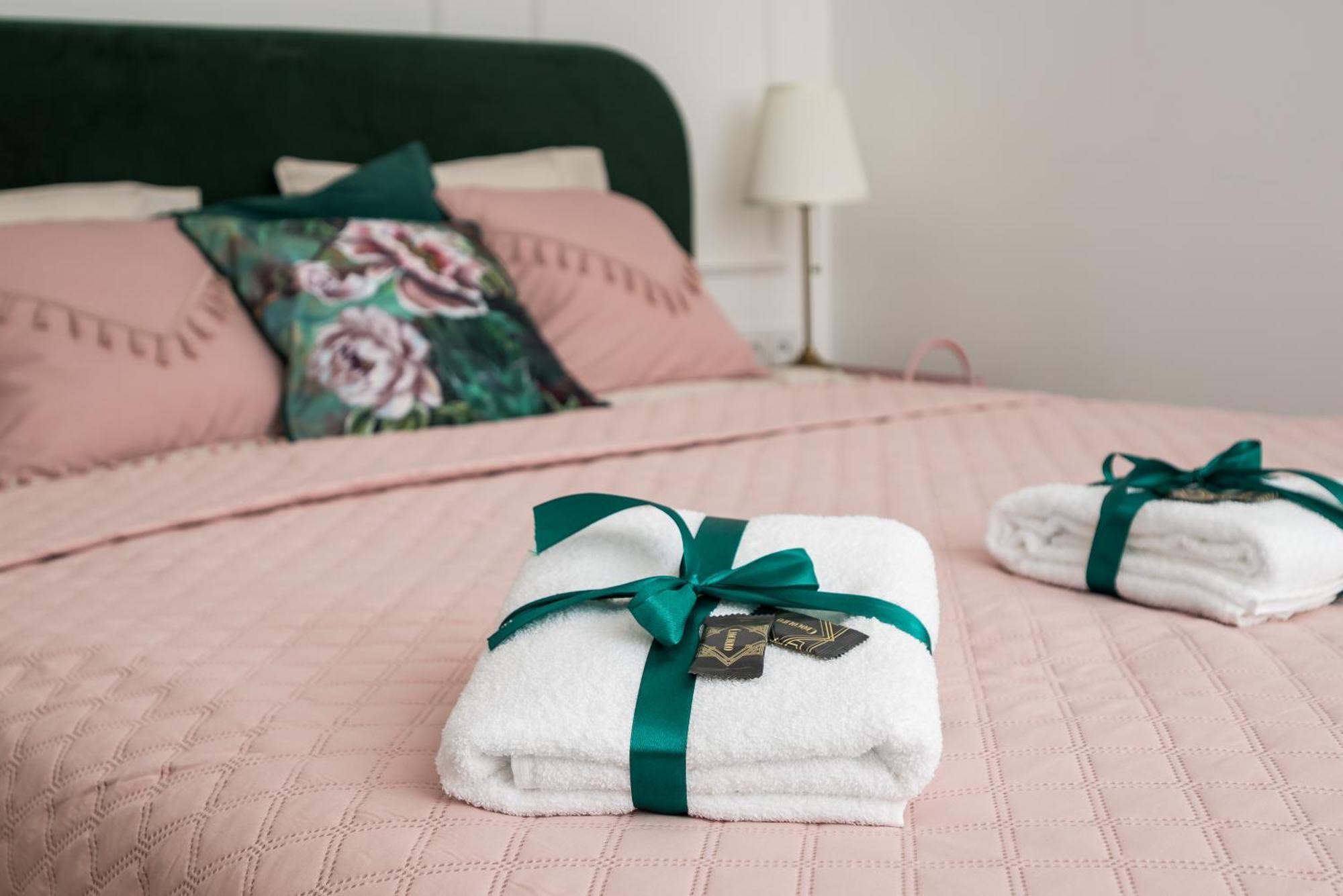 Lovely Downtown Studio At Most Lively Hoza Street, Discover Warsaw On Foot Екстериор снимка