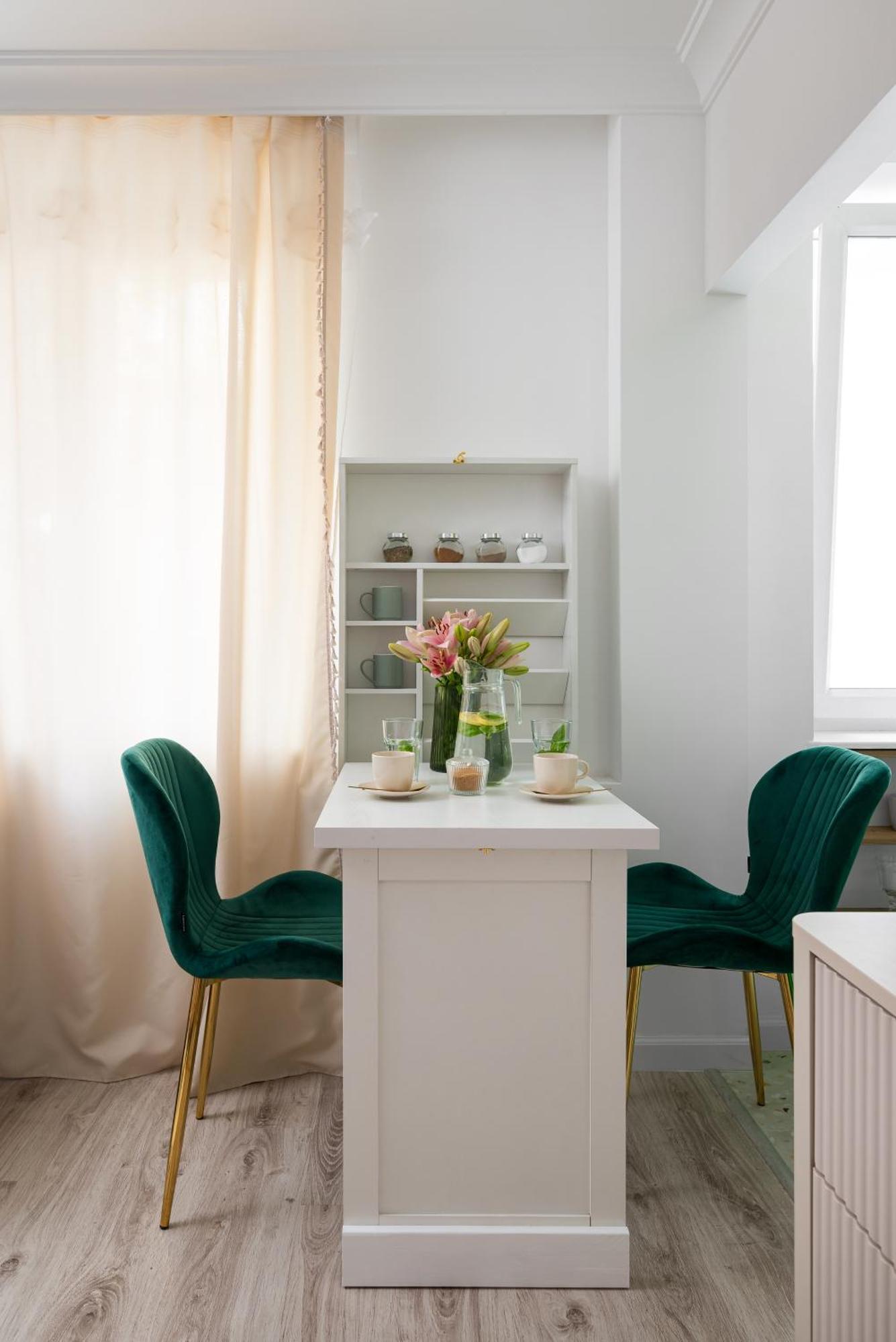 Lovely Downtown Studio At Most Lively Hoza Street, Discover Warsaw On Foot Екстериор снимка